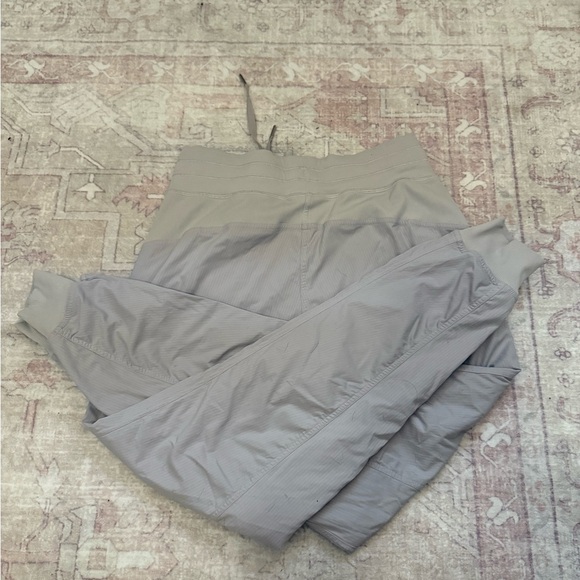 Lululemon dance studio joggers - Picture 4 of 6